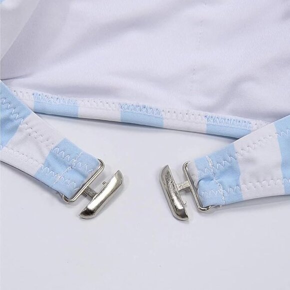 👙 Blue & White Bikini Set! - Picture 4 of 10